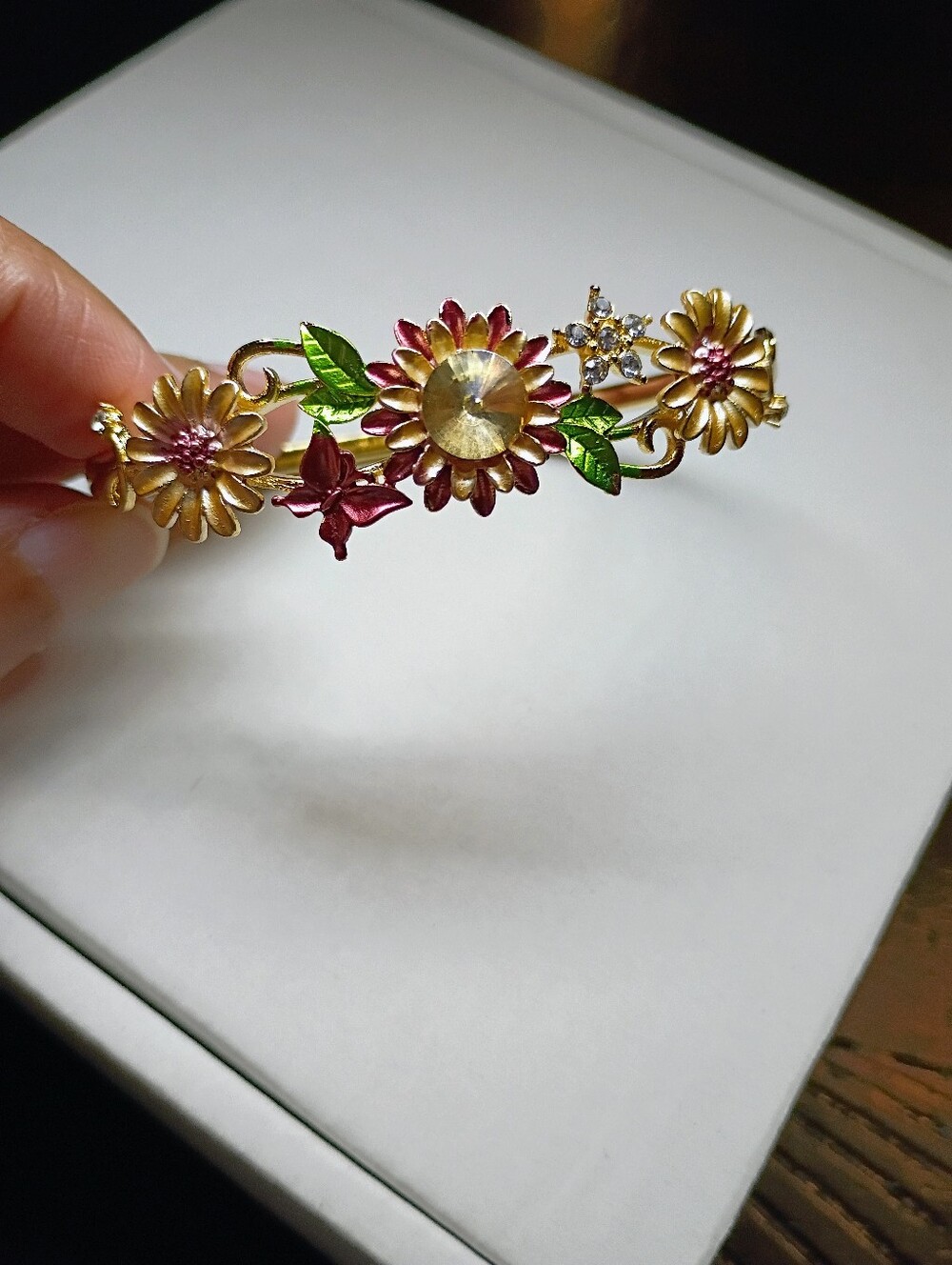 New Gold Tone Floral Crystal Bangle Bracelet - Women's Jewelry